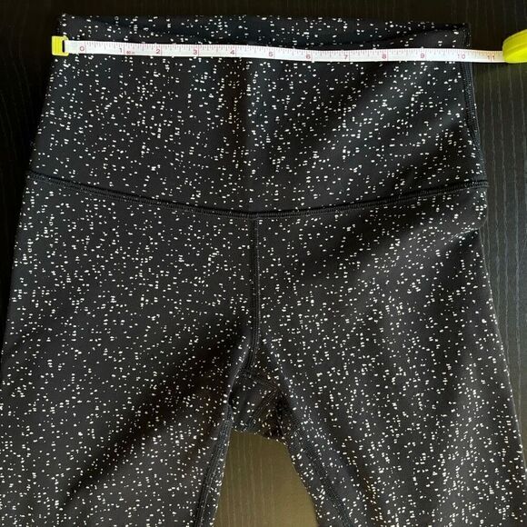 Lululemon Wunder Under High-Rise 7/8 Tight Magnetized Jacquard Black White size - Picture 12 of 15